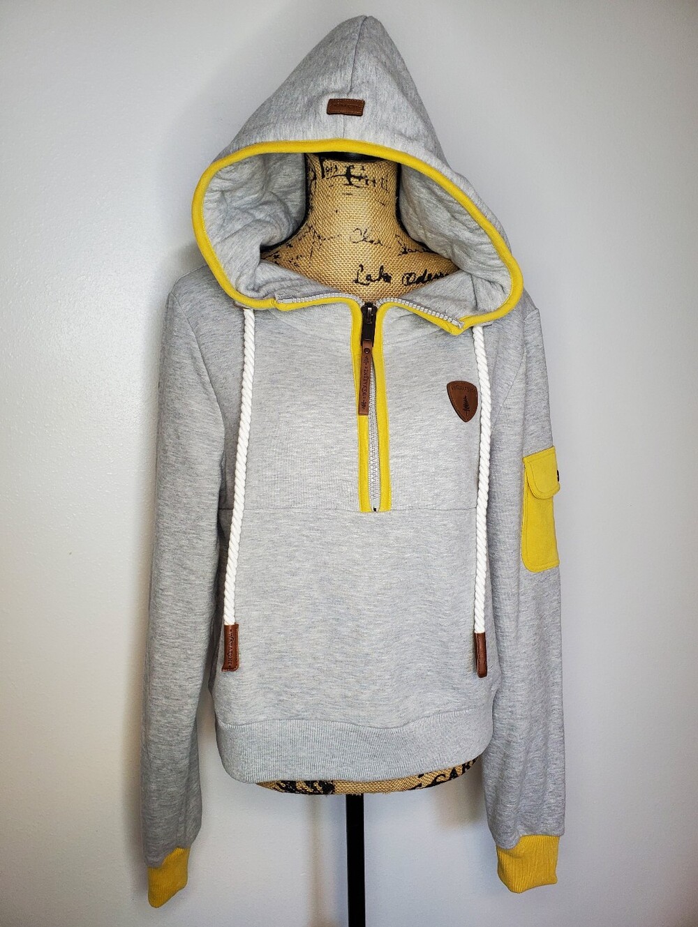 Wanakome Grey and Yellow Half-Zip Hoodie Size L